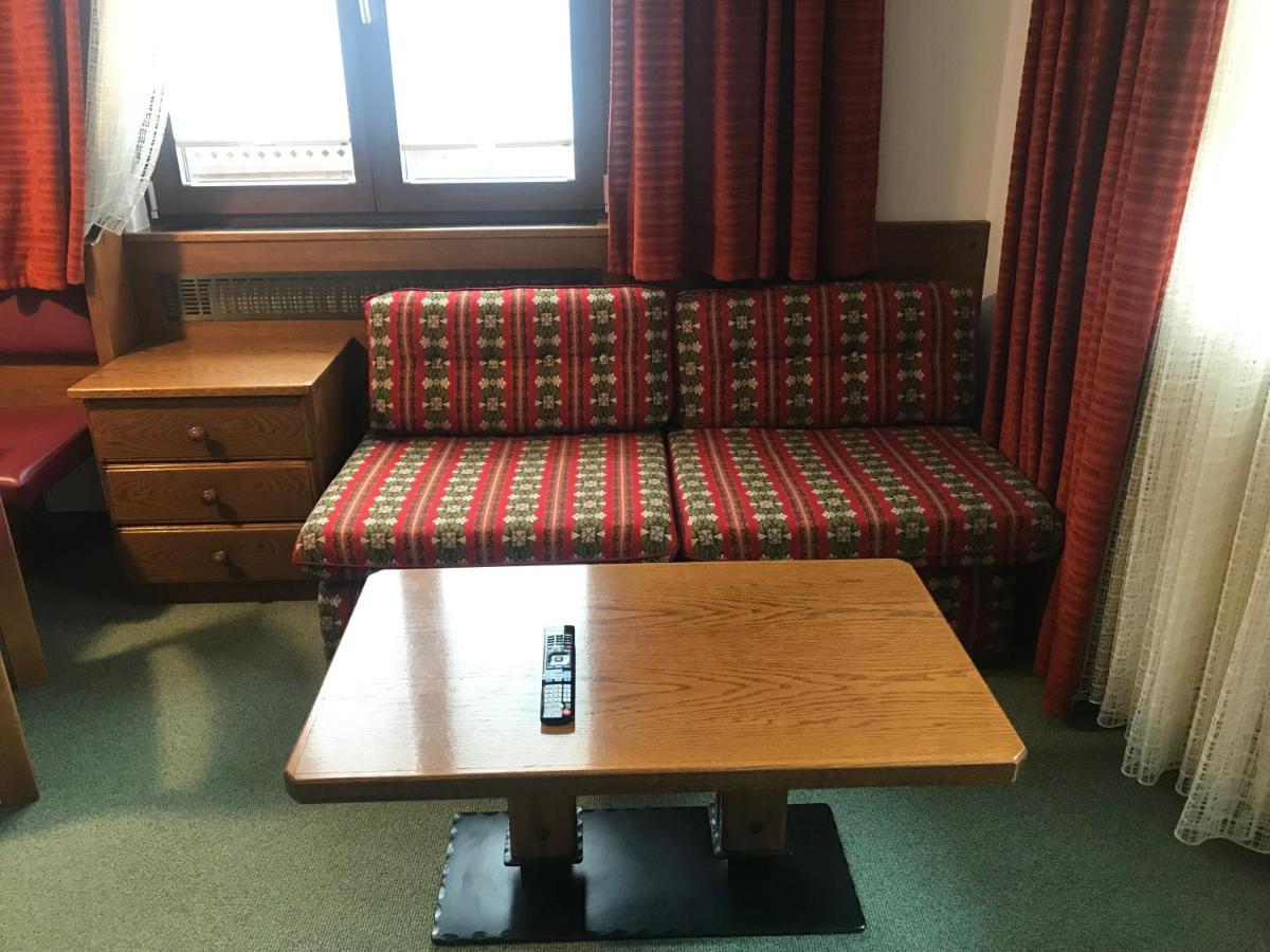 Niki Appartments Innichen Exteriör bild